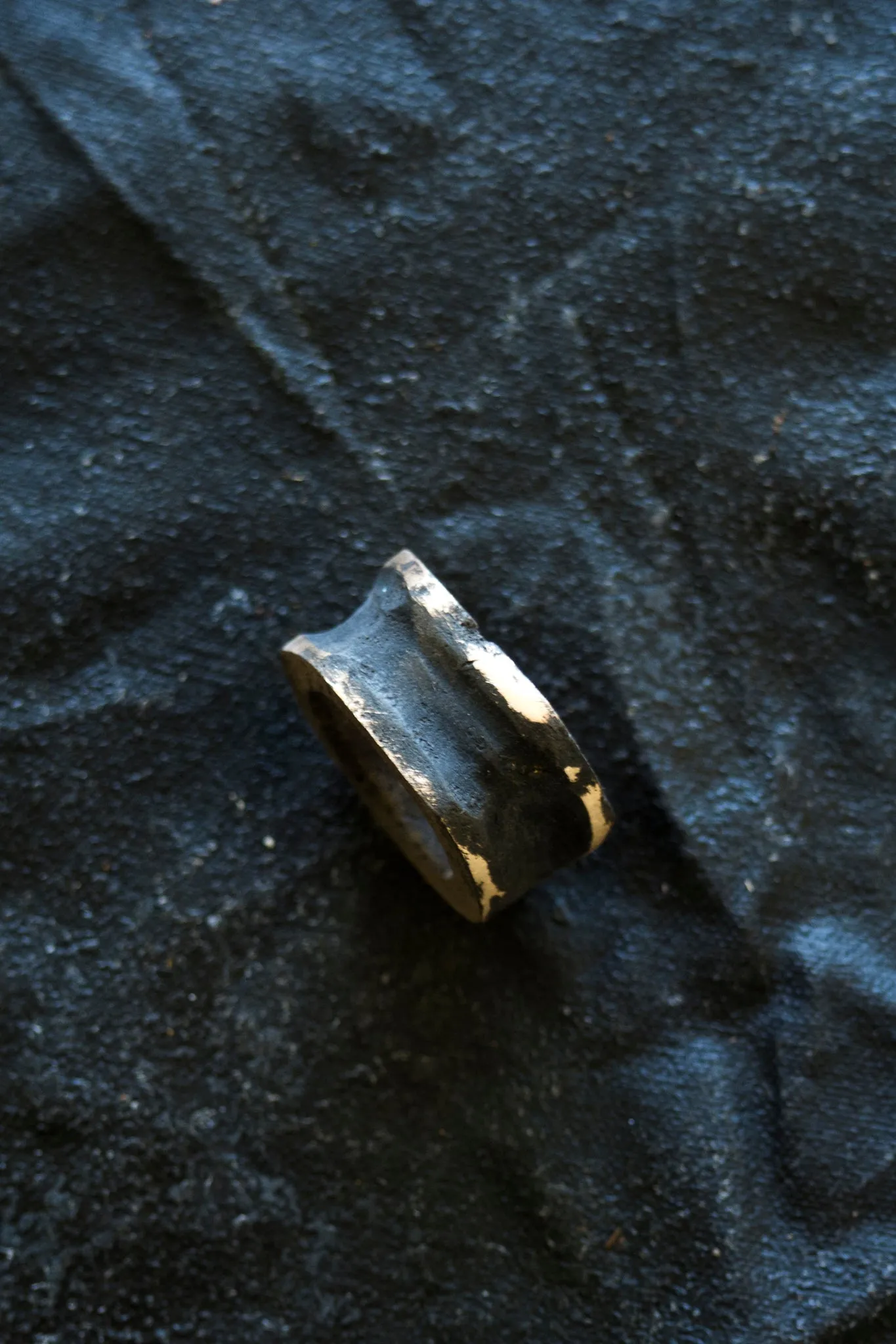 Absence Medium Ring