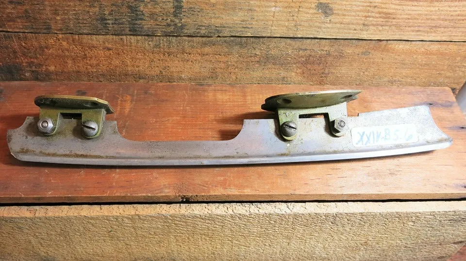 Antique J. Howarth No. 100 Sheffied Ice Skate