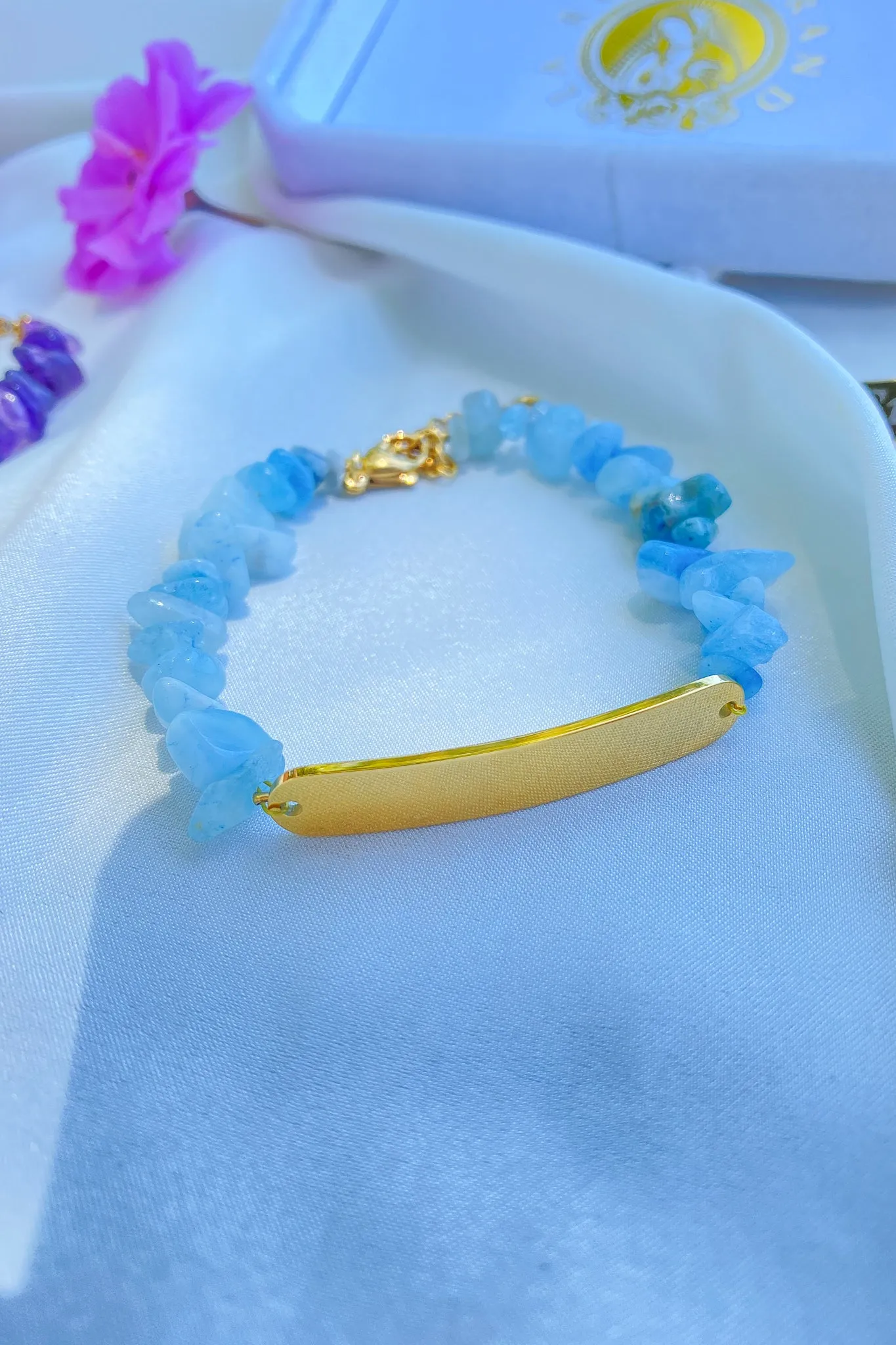 Engravable Aquamarine Chip Esclava Bracelet