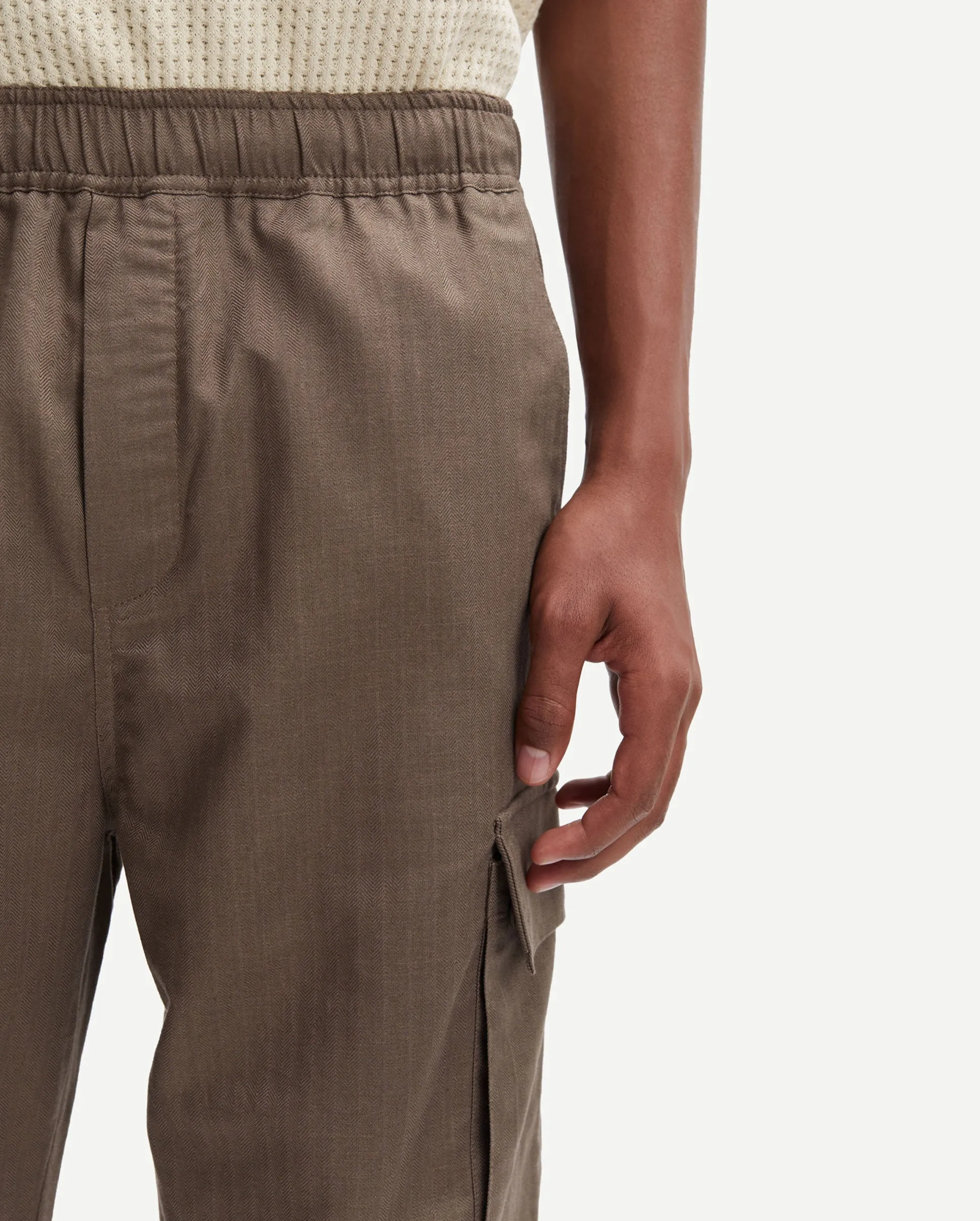 JABARI CARGO TROUSERS / CROCODILE