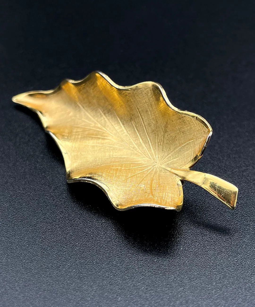 【USA輸入】 ヴィンテージ GIOVANNI ゴールドリーフ ブローチ/Vintage GIOVANNI Gold Leaf Brooch