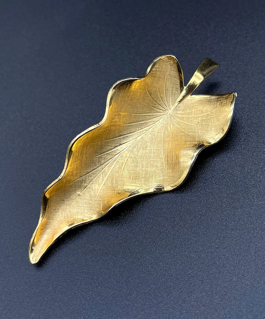 【USA輸入】 ヴィンテージ GIOVANNI ゴールドリーフ ブローチ/Vintage GIOVANNI Gold Leaf Brooch