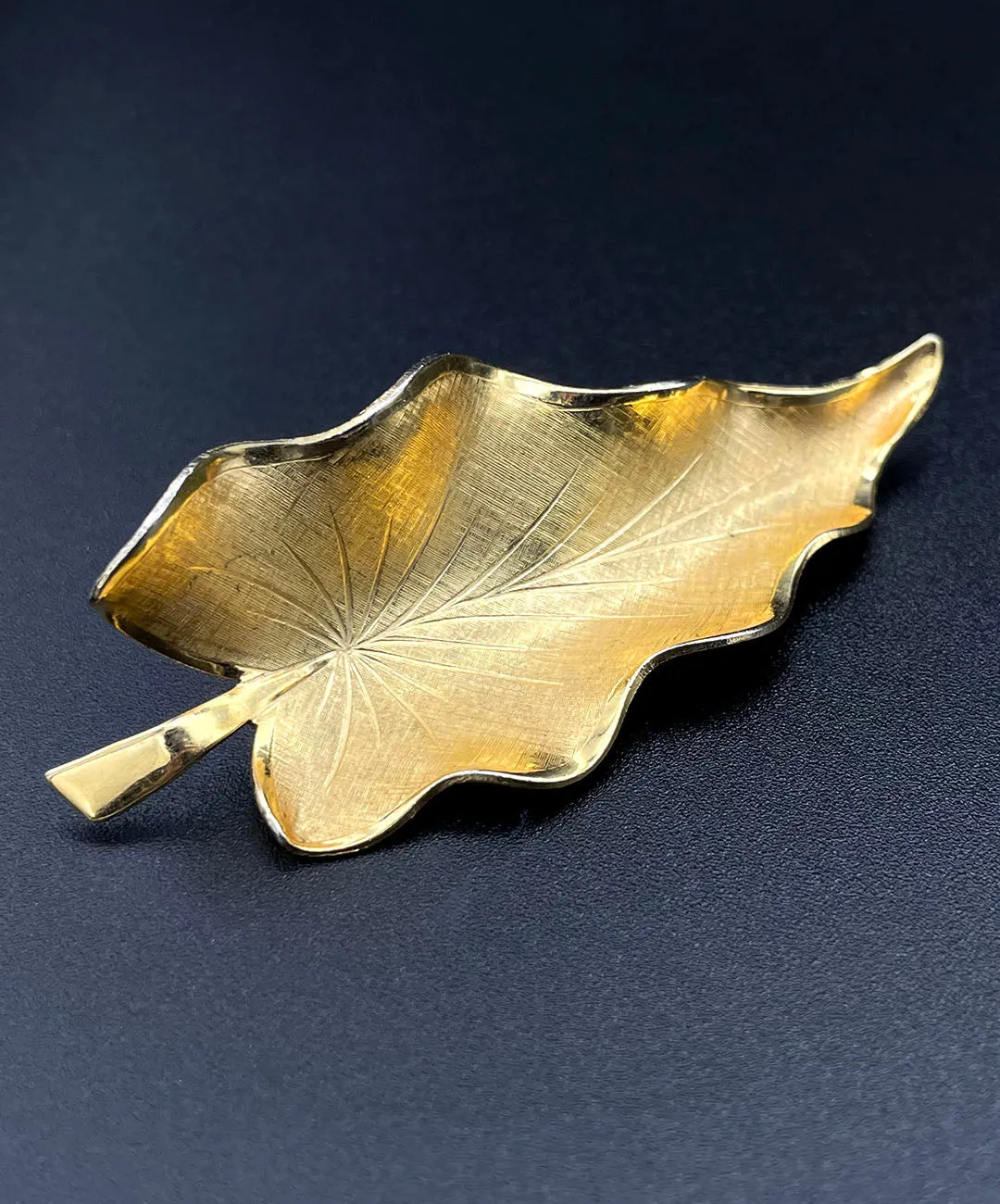 【USA輸入】 ヴィンテージ GIOVANNI ゴールドリーフ ブローチ/Vintage GIOVANNI Gold Leaf Brooch