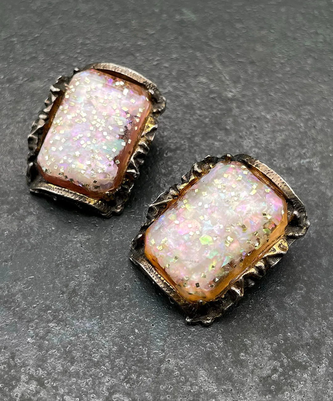 【USA輸入】ヴィンテージ SELRO コンフェッティ ルーサイト イヤリング/Vintage SELRO Confetti Lucite Clip On Earrings