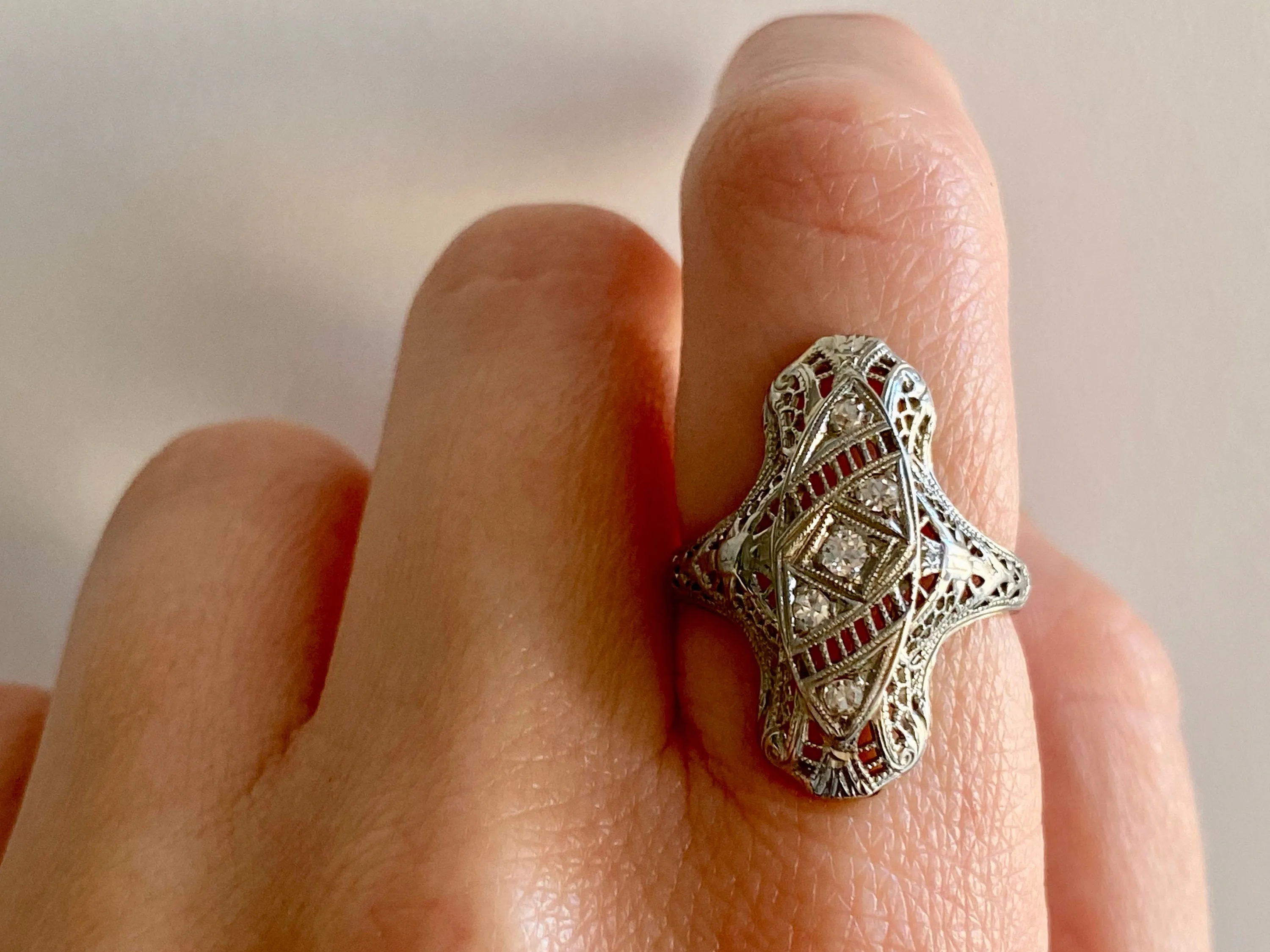 V I N T A G E // Edwardian lace armor / 18k white gold filigree shield ring with five diamonds / size 5.75