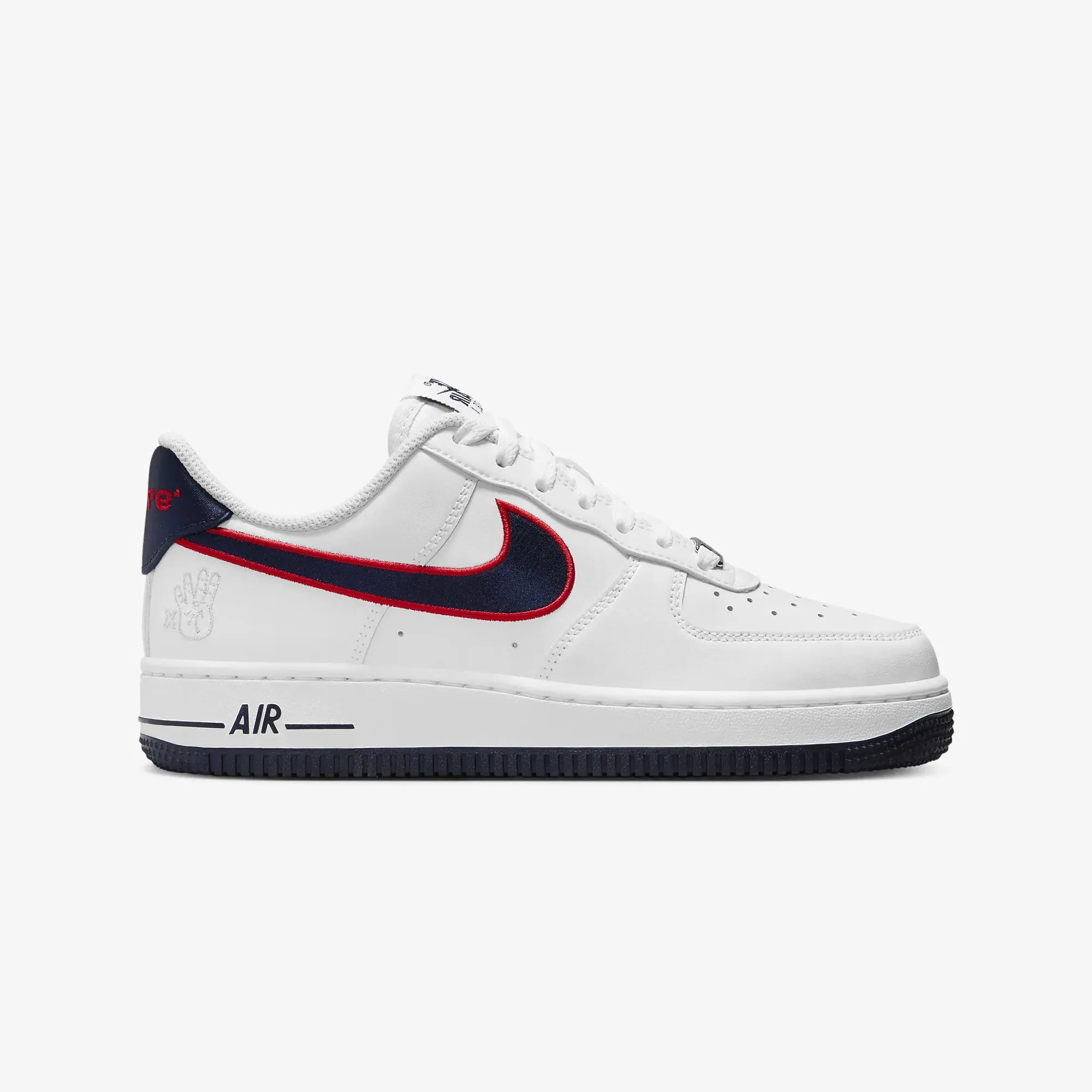 WMN'S AIR FORCE 1 '07 'WHITE/OBSIDIAN-UNIVERSITY RED-WOLF GREY'