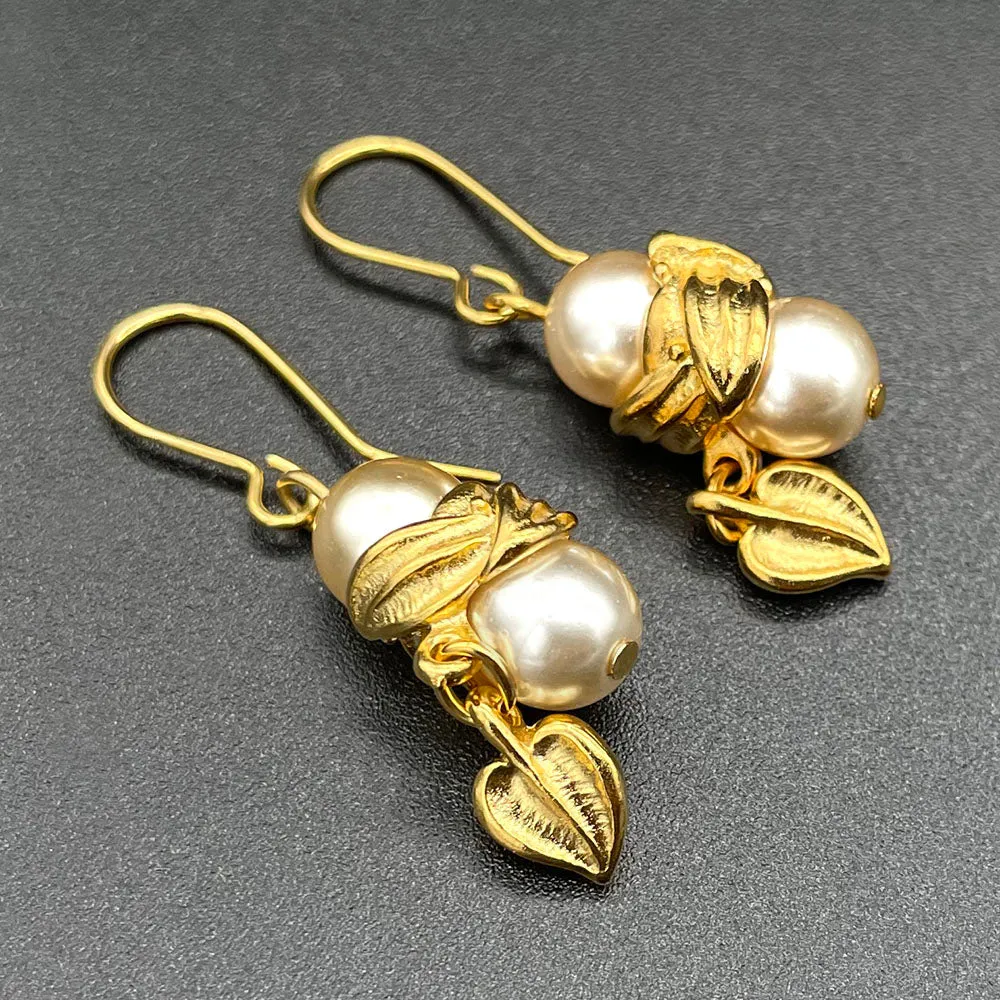 【フランス輸入】ヴィンテージ パール リーフ ピアス/Vintage Pearl Leaf Post Earrings